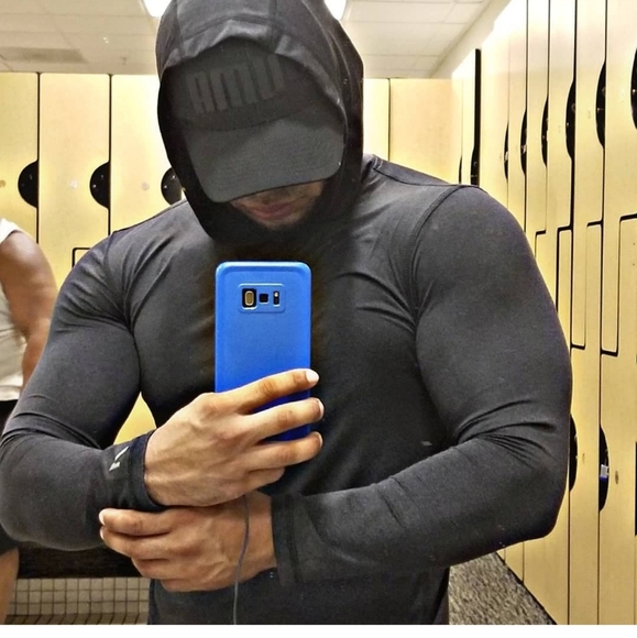 Meet your Posher, Diego - Picture 2 of 2